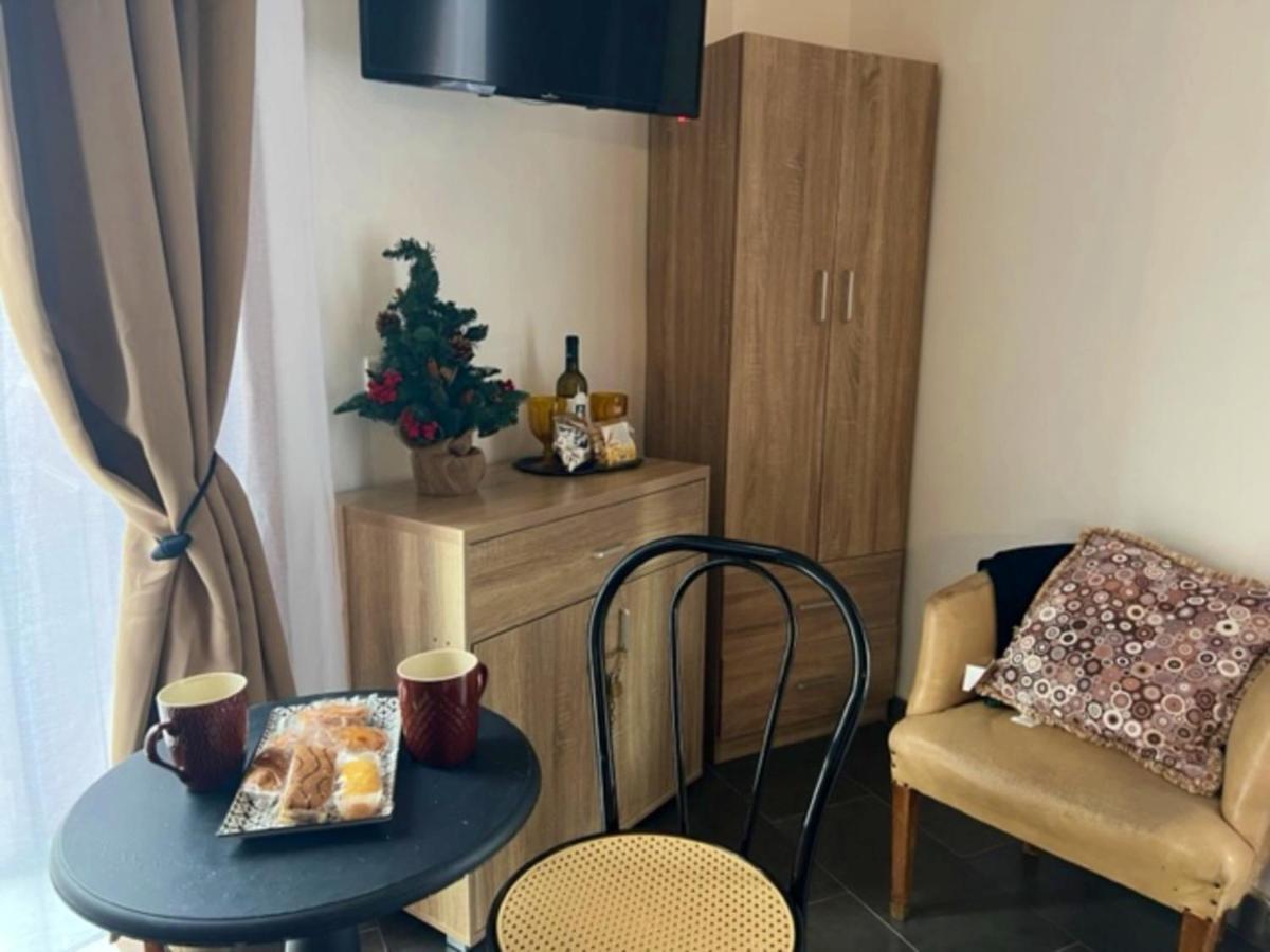 La Porta Accanto Apartment Neapel
