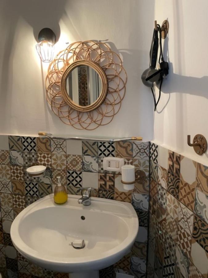 La Porta Accanto * Neapel