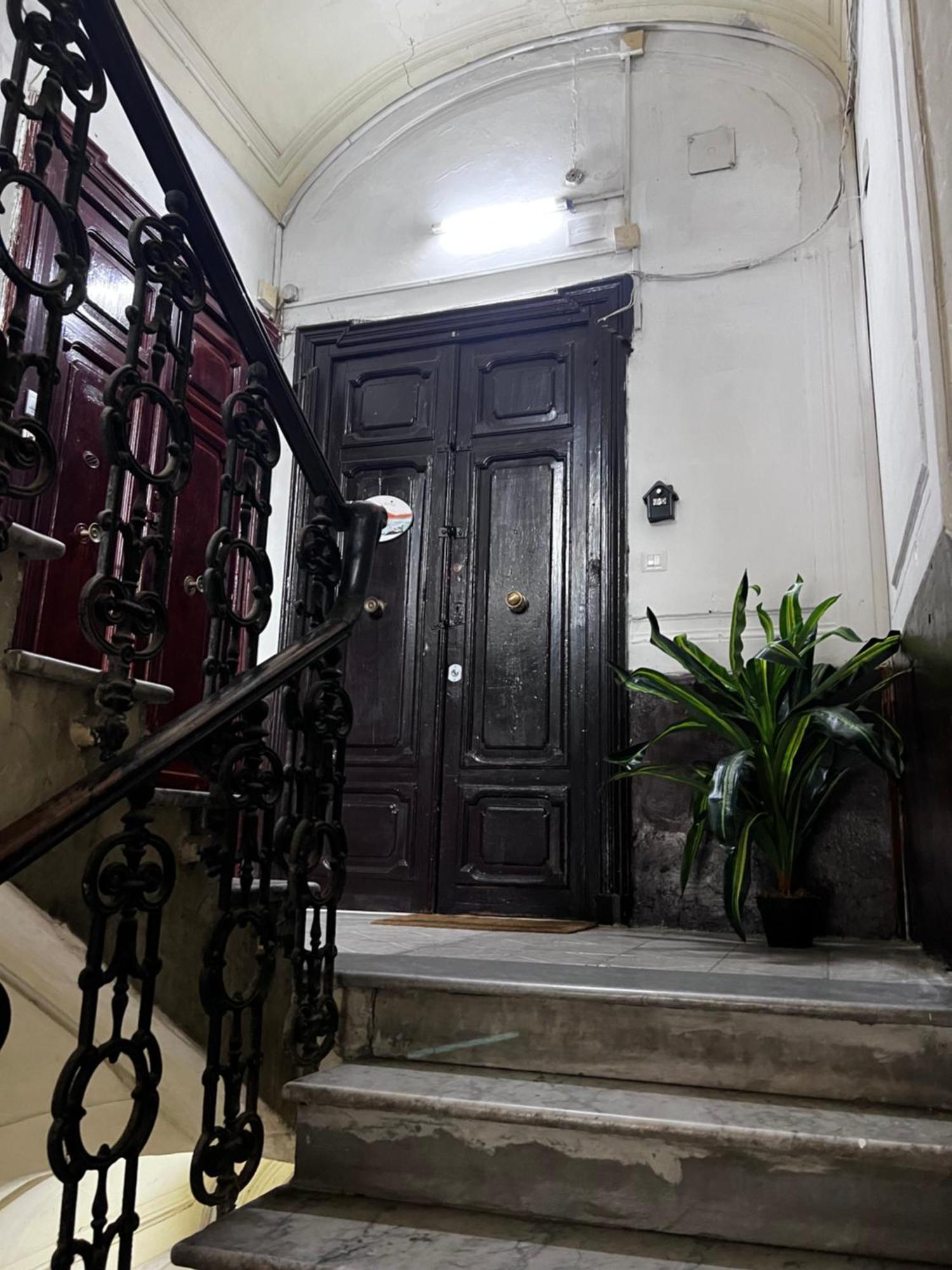 La Porta Accanto * Neapel